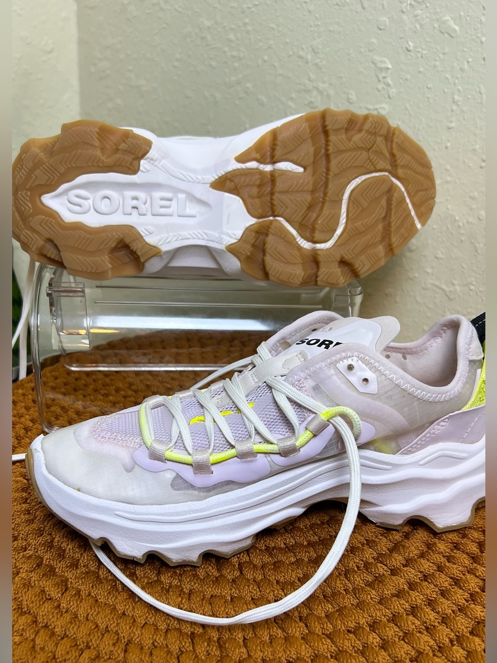 Sorel Kinetic Breakthru Tech Lace Sneaker - Women's 7.5 USA WHITE/NEON